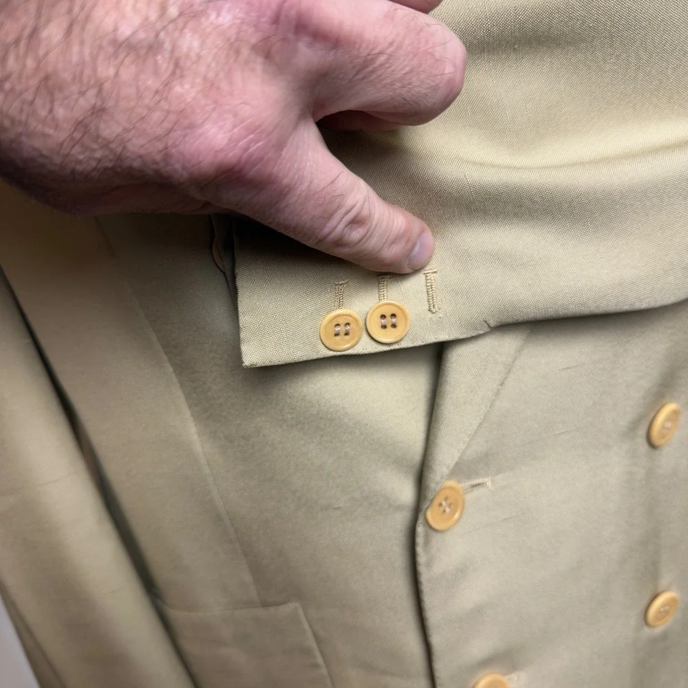 Vintage Gucci Mens Pure Silk Double Breasted Blazer Tan Beige 52R Made in Italy